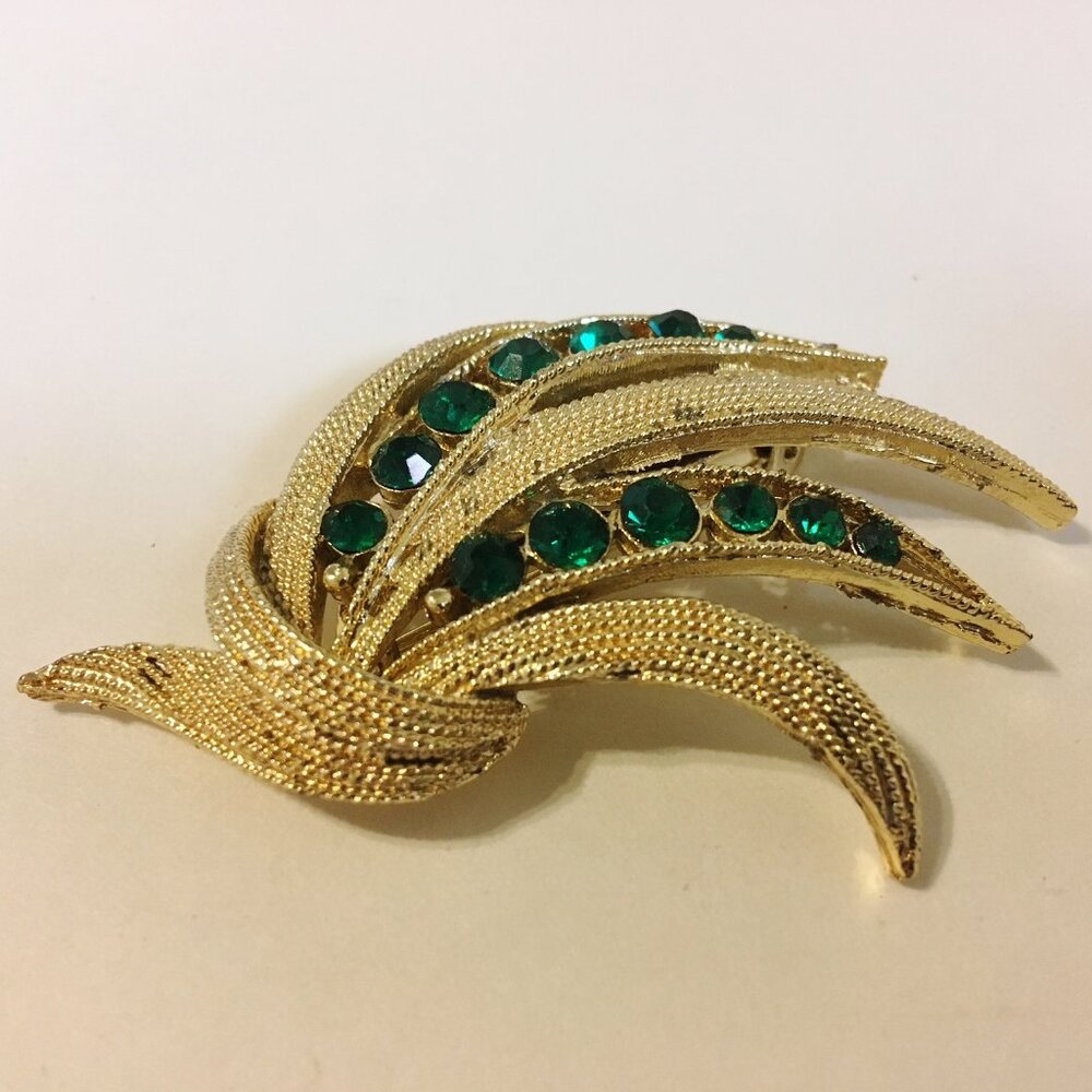 Bouquet Lapel Pin Brooch Green Crystal Rhinestones Textured Gold Tone Metal Cute - Picture 3 of 7